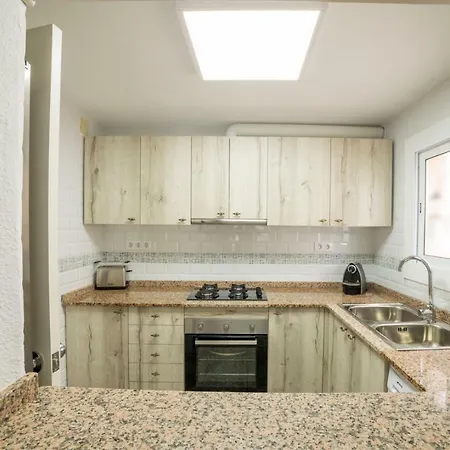 Cunit Home アパート